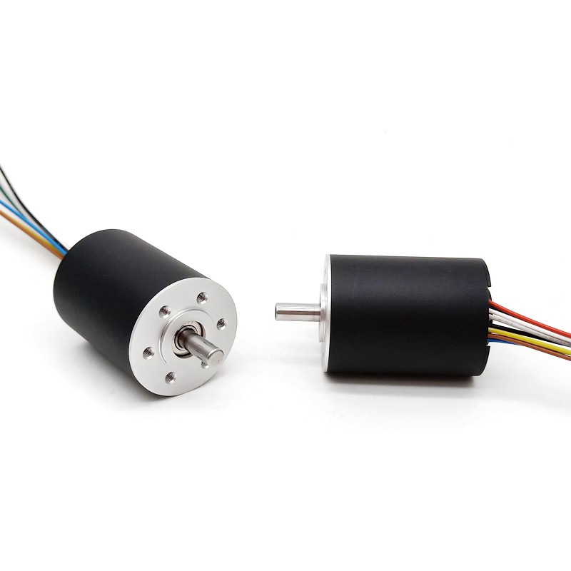 5 szt. Φ32mm 12V/24V Silnik bezrdzeniowy szczotkowy TBC3242 4,6 kg.cm/1,9 kg.cm 45,5 W/ 25,1 W średnica wału 5 mm