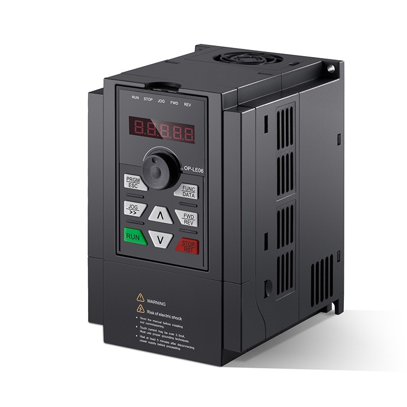 Falownik VFD 3-fazowy / jednofazowy 1,5KW BD600-1R5G-2 7A 220V/380V