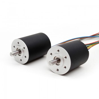 5 szt. Φ32mm 12V/24V Silnik bezrdzeniowy szczotkowy TBC3242 4,6 kg.cm/1,9 kg.cm 45,5 W/ 25,1 W średnica wału 5 mm