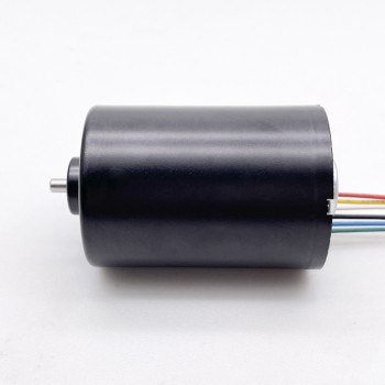 20 szt. Silnik BLDC 12V/24V Φ35,8mm TEC3650 200g.cm 5300RPM/3400RPM Wał 3,175mm